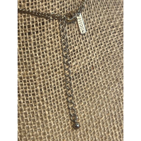 Freedom Gold Tone Choker Necklace Diamond Design Dangles Adj 11.5" + 3" - Picture 4 of 4